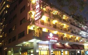 Lux Riverside Hotel & Apartment